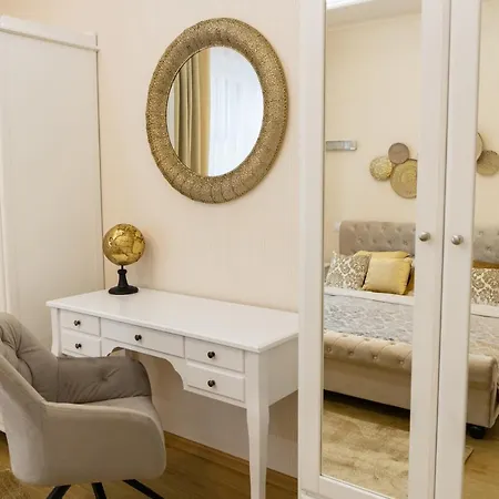 Rezidence Vyhlidka Apartment